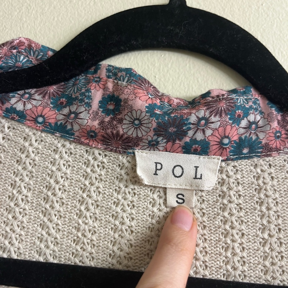 POL Cream and Pink Floral Women's Jacket - Picture 2 of 4